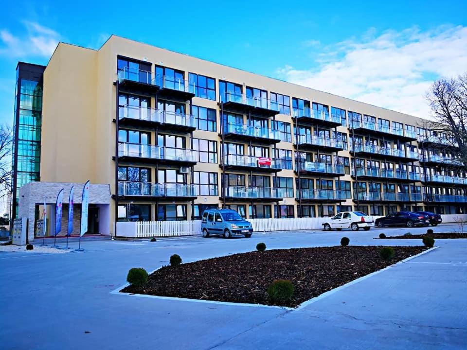 Garsonierele Alexandru Apartment Saturn Luaran gambar