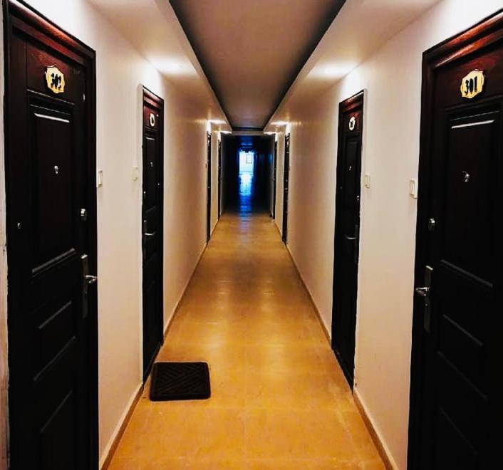 Garsonierele Alexandru Apartment Saturn Luaran gambar